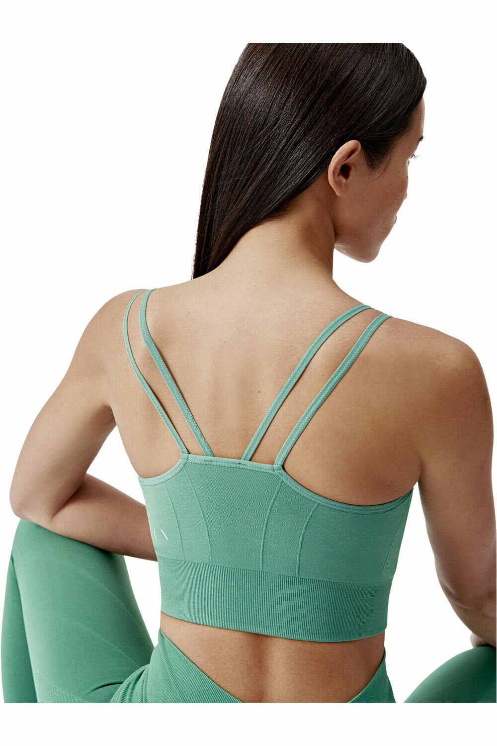 Born Living Yoga Sujetador Yoga Born Living Yoga Bra Maloke vista trasera Born Living Yoga Sujetador Yoga Born Living Yoga Bra Maloke vista trasera