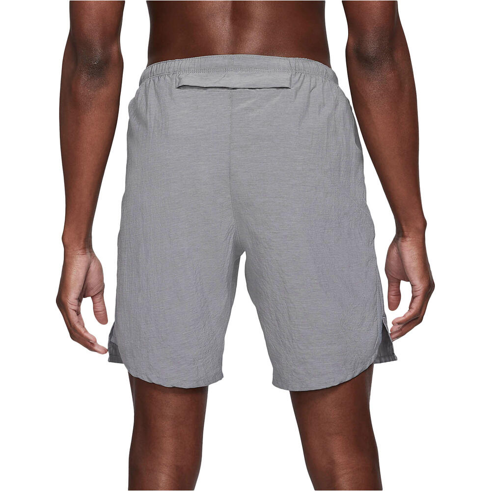 Nike pantaloneta técnica hombre Nike M NK DF CHALLENGER SHORT 9BF vista trasera Nike pantaloneta técnica hombre Nike M NK DF CHALLENGER SHORT 9BF vista trasera