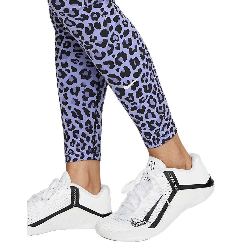 Nike pantalones y mallas largas fitness mujer Nike W NK ONE DF HR TGHT LEOPARD vista detalle Nike pantalones y mallas largas fitness mujer Nike W NK ONE DF HR TGHT LEOPARD vista detalle
