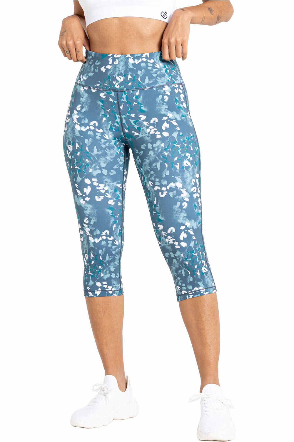 Dare2b mallas piratas fitness mujer Dare2b Influential 3/4 vista detalle Dare2b mallas piratas fitness mujer Dare2b Influential 3/4 vista detalle