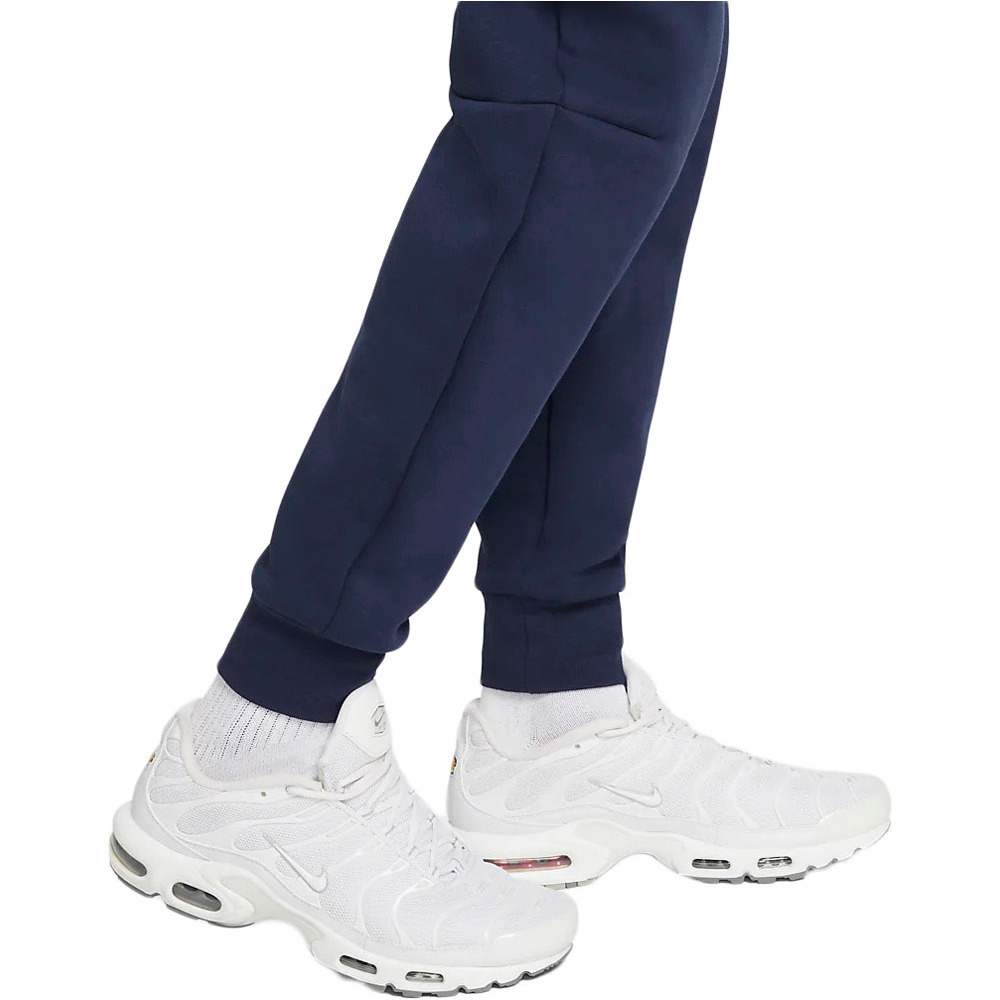Nike pantalones largos futbol Nike PSG 23 M NSW TCH FLC JGGR vista trasera Nike pantalones largos futbol Nike PSG 23 M NSW TCH FLC JGGR vista trasera