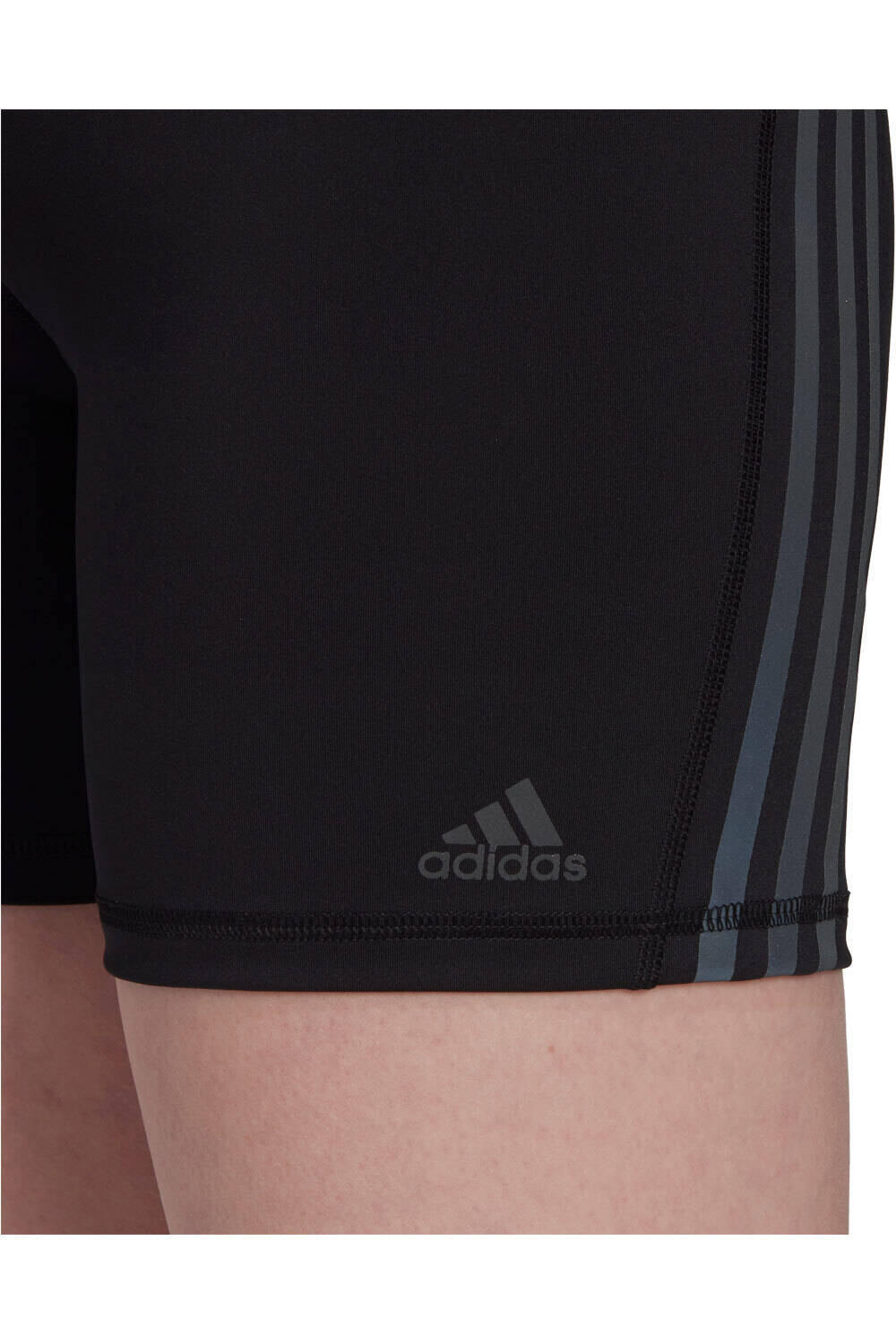 adidas malla corta running mujer Adidas RI Short TGT 04 adidas malla corta running mujer Adidas RI Short TGT 04