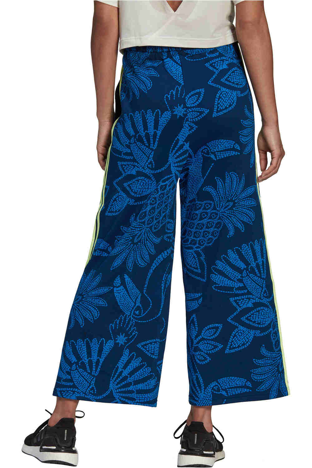 adidas pantalones y mallas largas fitness mujer Adidas FARM TRACKPANTS vista trasera adidas pantalones y mallas largas fitness mujer Adidas FARM TRACKPANTS vista trasera