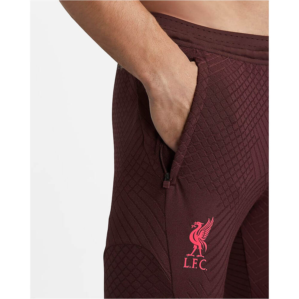 Nike pantalones largos futbol Nike LIVERPOOL 23 MNK DFADV STRK E PNT KPZKS vista detalle Nike pantalones largos futbol Nike LIVERPOOL 23 MNK DFADV STRK E PNT KPZKS vista detalle