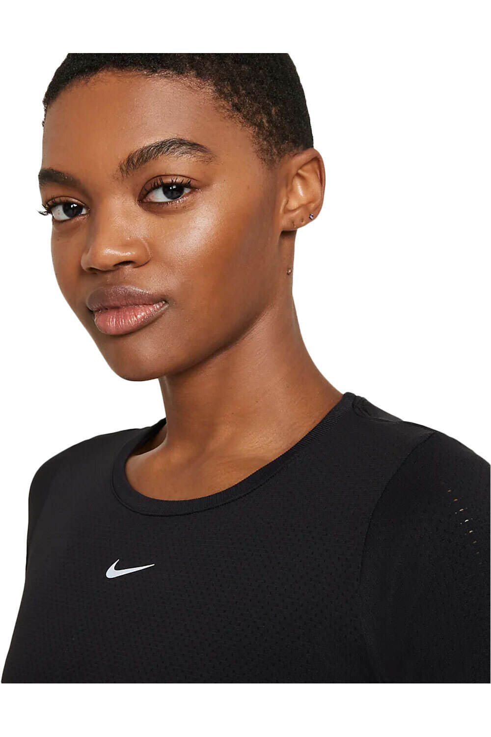 Nike camisetas fitness mujer Nike W NK DFADV AURA SLIM SS TOP vista detalle Nike camisetas fitness mujer Nike W NK DFADV AURA SLIM SS TOP vista detalle