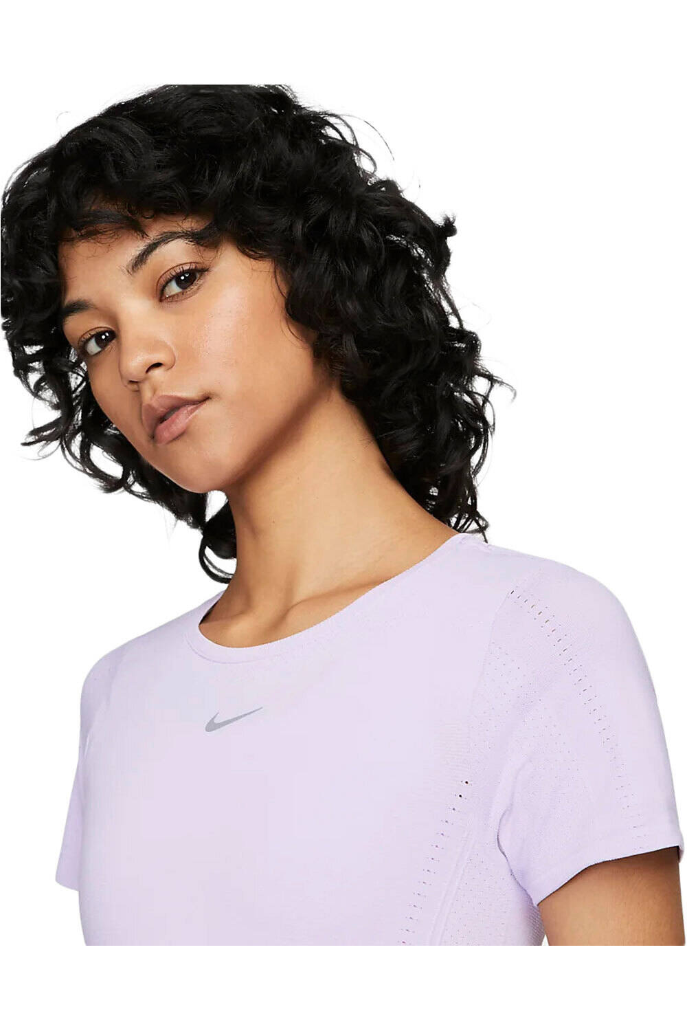 Nike camisetas fitness mujer Nike W NK DFADV AURA SLIM SS TOP vista detalle Nike camisetas fitness mujer Nike W NK DFADV AURA SLIM SS TOP vista detalle
