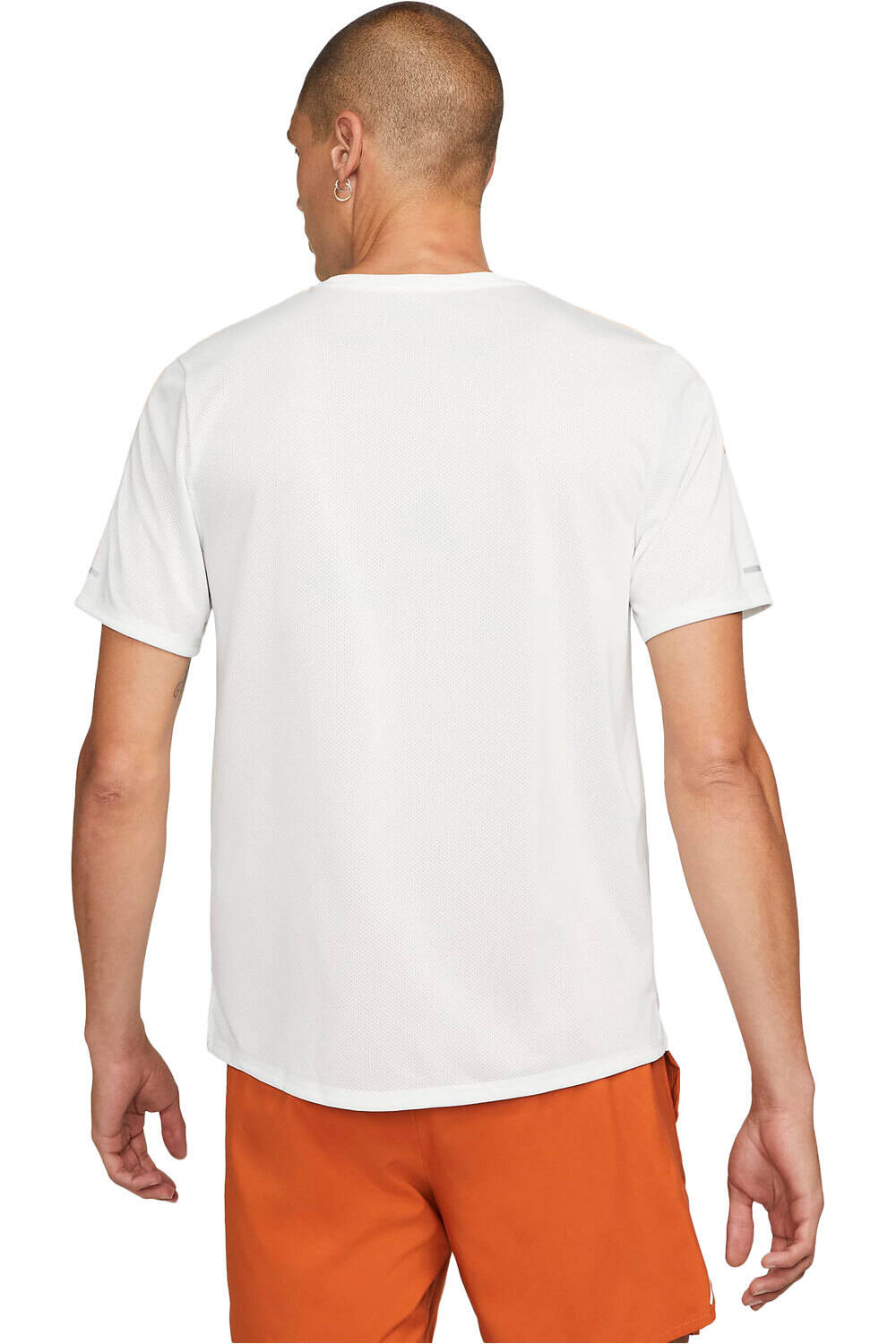 Nike camiseta técnica manga corta hombre Nike M NK DF MILER SS DYE vista trasera Nike camiseta técnica manga corta hombre Nike M NK DF MILER SS DYE vista trasera