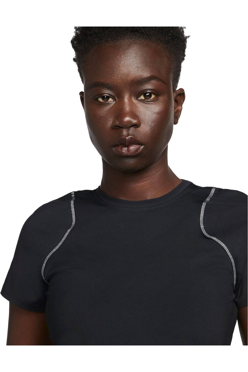 Nike camiseta entrenamiento manga corta mujer Nike W NK DF RUN DVN TOP SS vista detalle Nike camiseta entrenamiento manga corta mujer Nike W NK DF RUN DVN TOP SS vista detalle