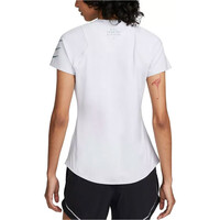 Nike camiseta entrenamiento manga corta mujer Nike W NK DF RUN DVN TOP SS vista trasera Nike camiseta entrenamiento manga corta mujer Nike W NK DF RUN DVN TOP SS vista trasera