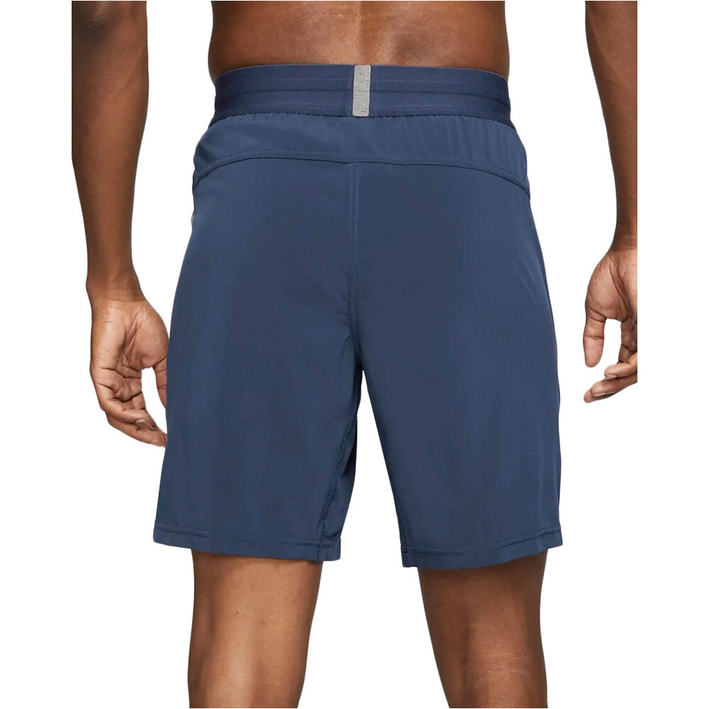 Nike pantalón corto fitness hombre Nike M NY DF WVN SHORT vista trasera Nike pantalón corto fitness hombre Nike M NY DF WVN SHORT vista trasera