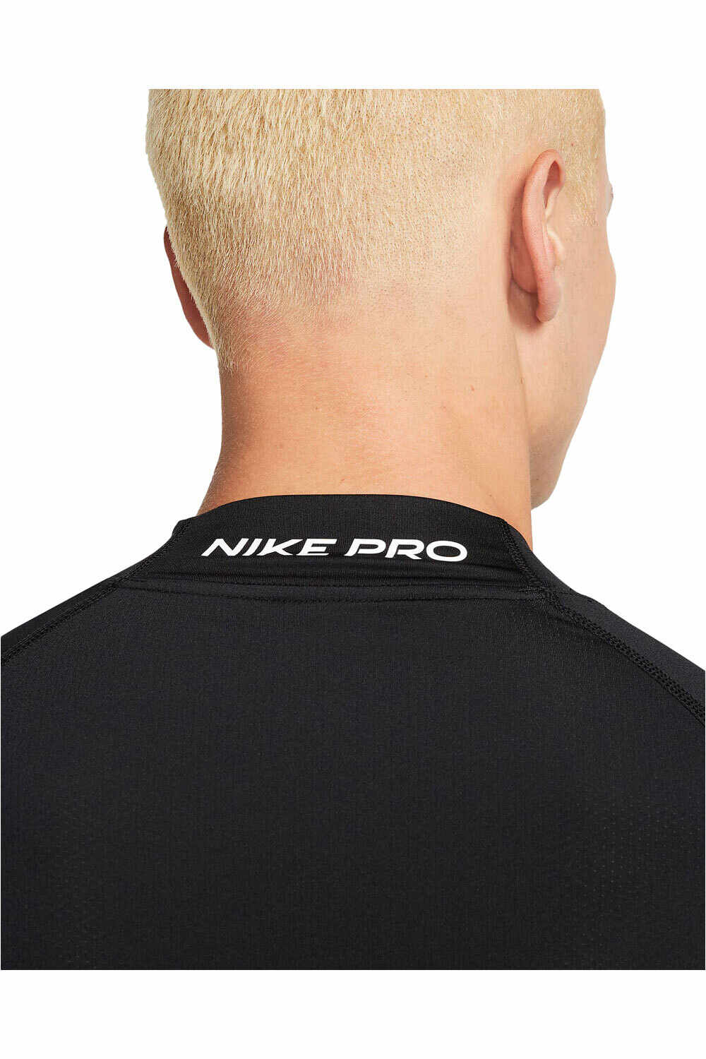 Nike camiseta fitness hombre Nike M NP DF TIGHT LS MOCK 04 Nike camiseta fitness hombre Nike M NP DF TIGHT LS MOCK 04
