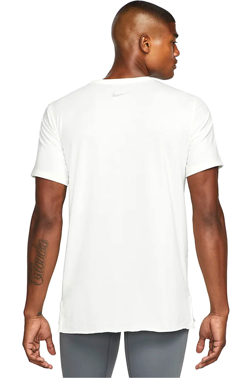 Nike camiseta fitness hombre Nike M NY DF SS TOP vista trasera Nike camiseta fitness hombre Nike M NY DF SS TOP vista trasera