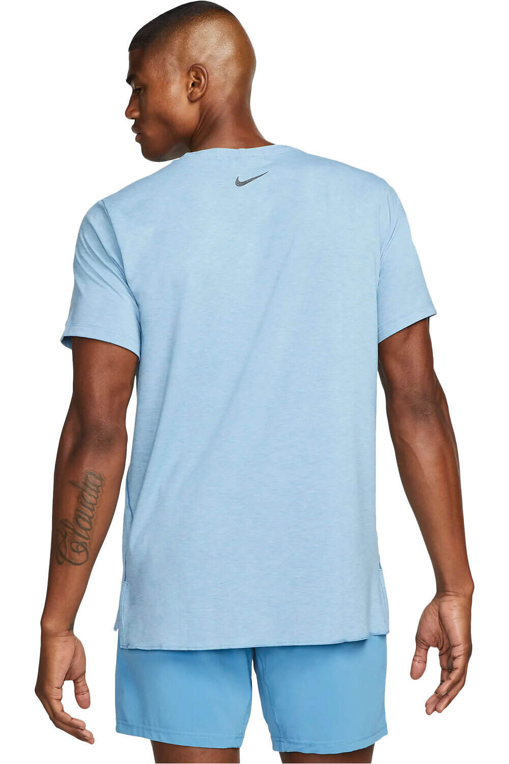 Nike camiseta fitness hombre Nike M NY DF SS TOP vista trasera Nike camiseta fitness hombre Nike M NY DF SS TOP vista trasera