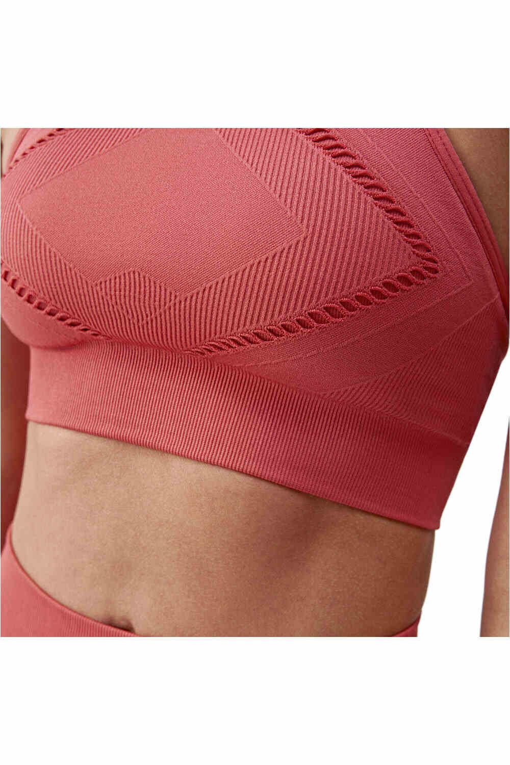 Born Living Yoga Sujetador Yoga Born Living Yoga Top Svana vista detalle Born Living Yoga Sujetador Yoga Born Living Yoga Top Svana vista detalle